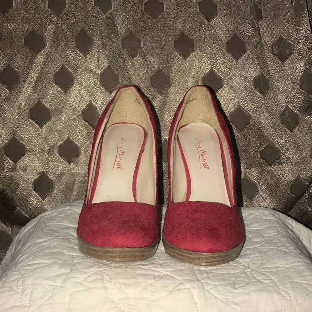 Anne Michelle heels